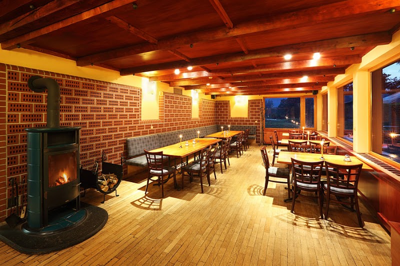 Ostrov Hotel (Eiland Hotel) - Ostrov Hotel (Eiland Hotel), Ostrov u Tisé 12, Ostrov, 403 36 Tisá, Czechia