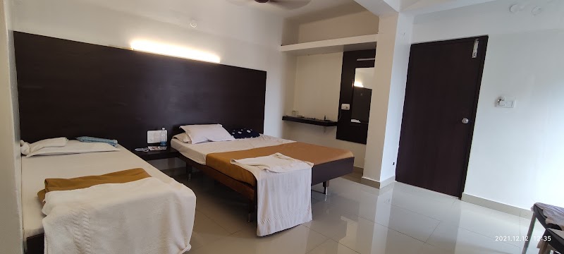 Aashraya Hotel - Aashraya Hotel, Dhanavantri Rd, adjacent to Dhanvanthri Complex, Devaraja Mohalla, Yadavagiri, Mysuru, Karnataka 570001, India