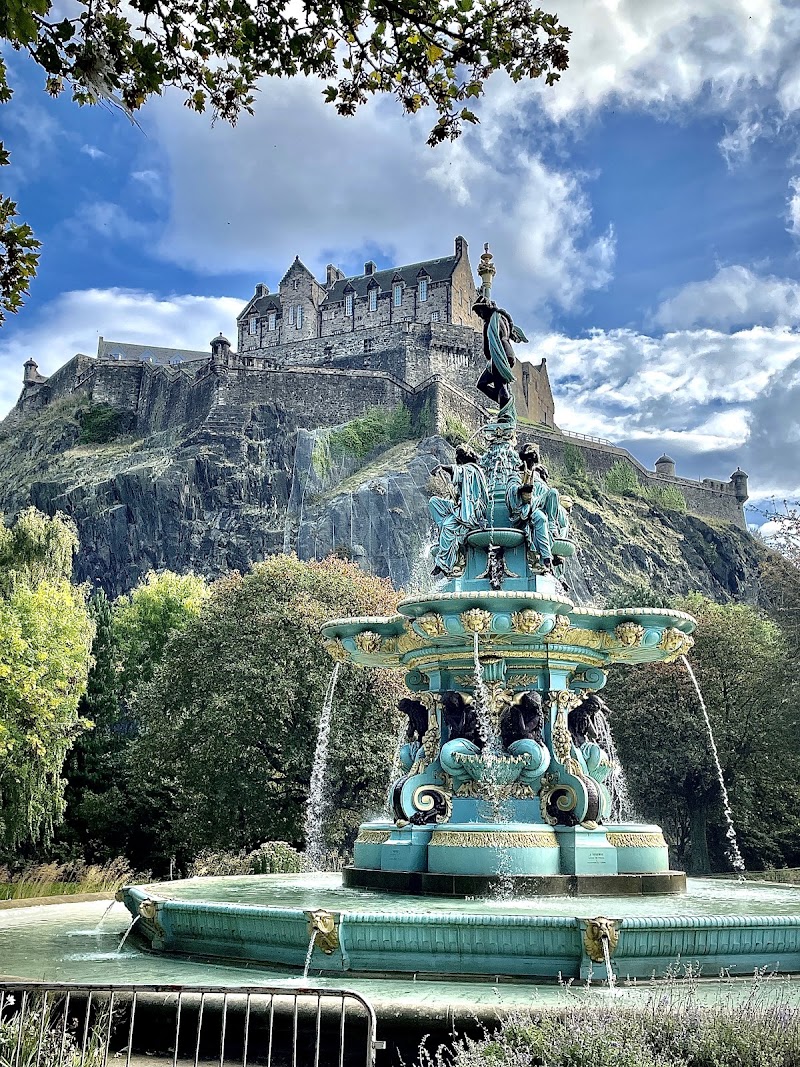 Ross Fountain - Ross Fountain, Princes St., Edinburgh EH1 2EU, UK