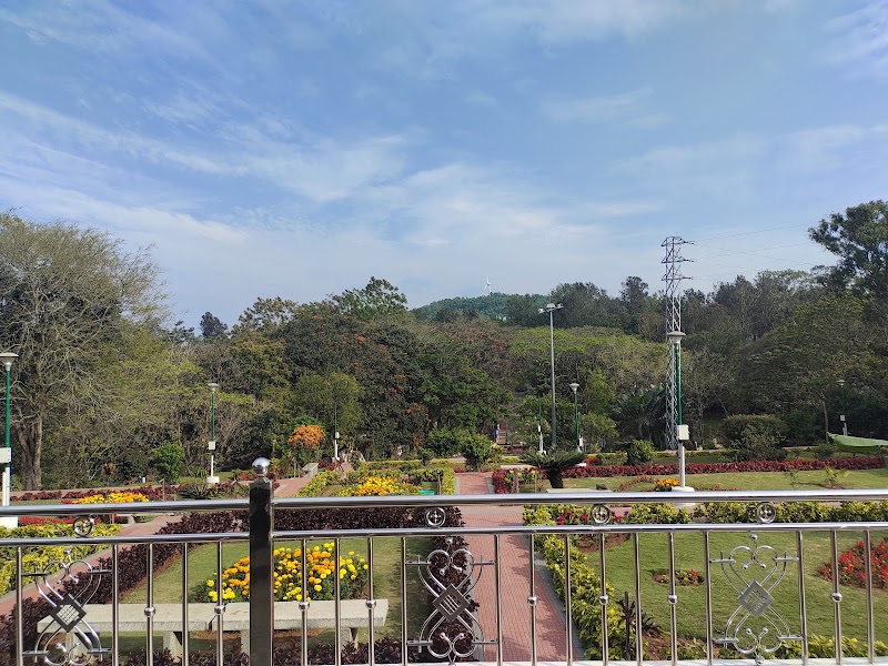 Tirupati Railway Station - Tirupati Railway Station, JCH9+9W9, Tata Nagar, Tirupati, Andhra Pradesh 517501, India