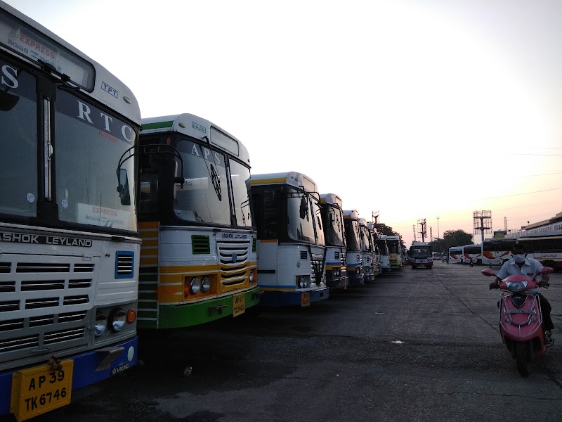 Sri Venkateswara RTC Central Bus Stand - Sri Venkateswara RTC Central Bus Stand 751, 6, Jayasyam Rd, Mallaiah Gunta Katta, Tata Nagar, Tirupati, Andhra Pradesh 517501, India