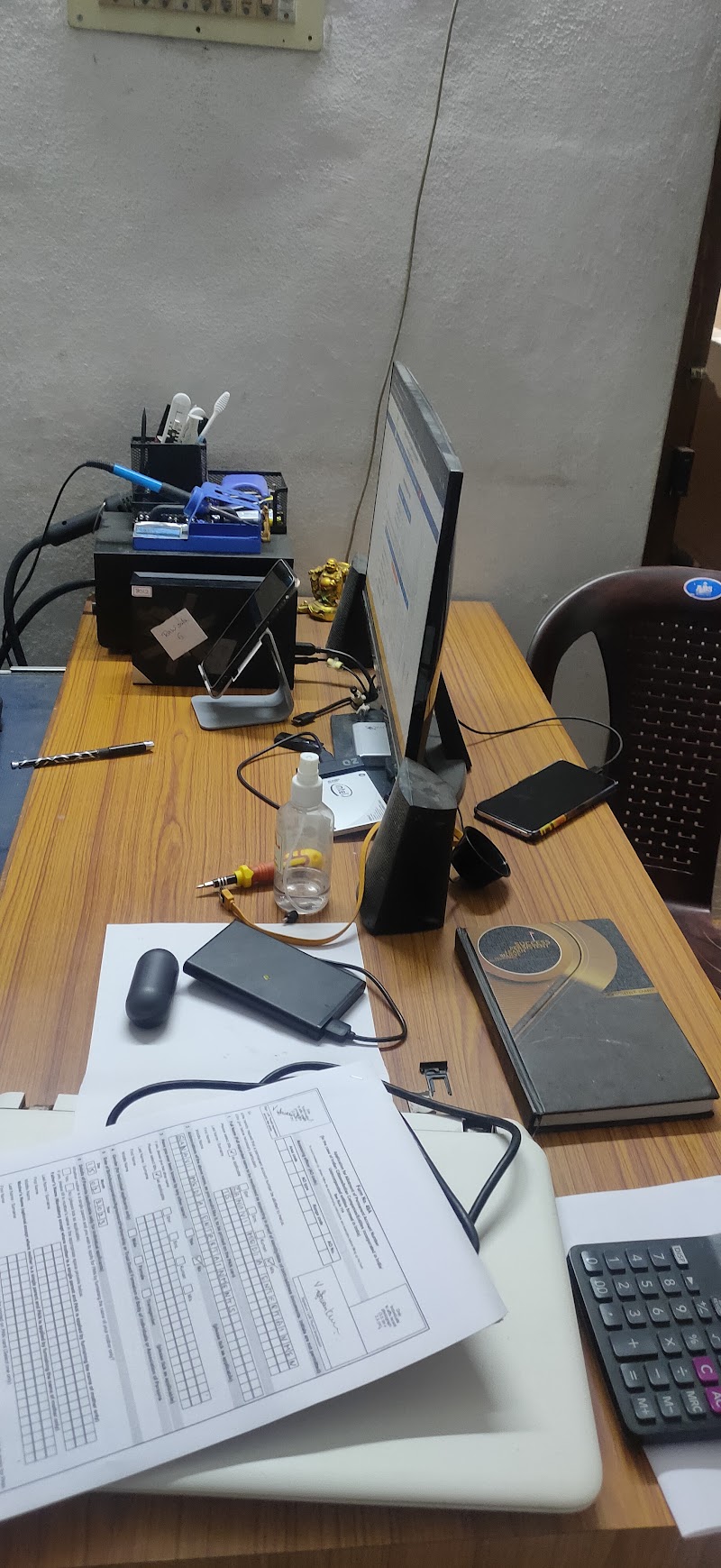 Akshayaguna data recovery services - Akshayaguna data recovery services, akshayaguna technologies, flat no 201, swaroop enclave, plot no 7-1-146/2, Gurudwara Ln, Hanuman Temple Complex, Swathi Avenue, Ameerpet, Hyderabad, Telangana 500016, India