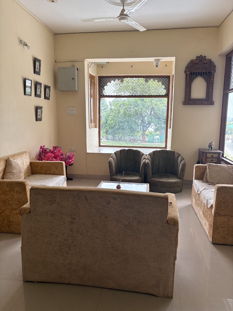 Devendra Garh - Devendra Garh 88 Rani Road Near, Rajiv Gandhi Park, Malla Talai, Udaipur, Rajasthan 313004, India