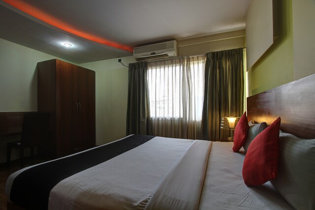 Collection O Hotel Dev Palace - Collection O Hotel Dev Palace Sanjay nagar ,Main kalwar Road, Joshi Marg, Sanjay Nagar A, Bal Vihar, Jhotwara, Jaipur, Rajasthan 302012, India