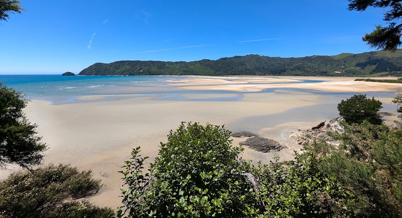 Golden Bay
