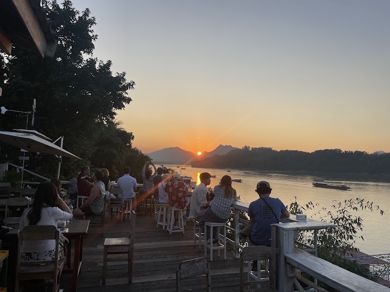 Riverside bar - Riverside bar, V4MH+W3W, Phothisalath Rd, Luang Prabang, Laos