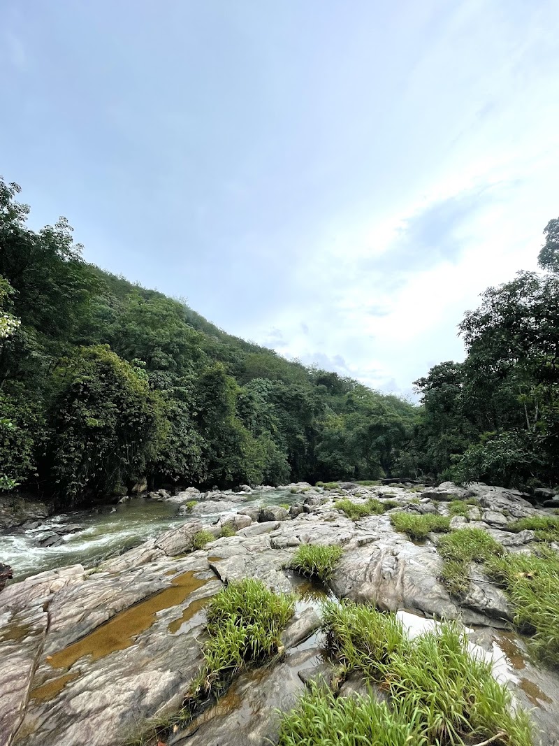 Ballamula Ella - Ballamula Ella, Deraniyagala Road, Sri Lanka