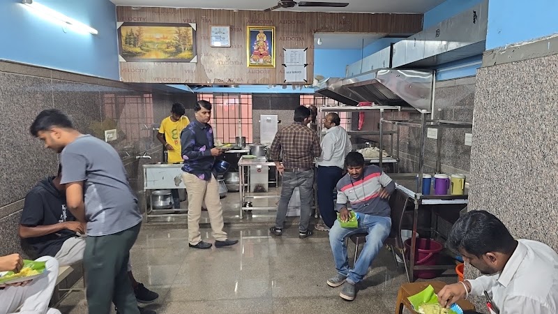 Siddanna Tiffans - Siddanna Tiffans Devanga Sangha Hostel, 84, 8th Cross Rd, Ashwath Nagar, Sampangi Rama Nagara, Sampangi Rama Nagar, Bengaluru, Karnataka 560027, India