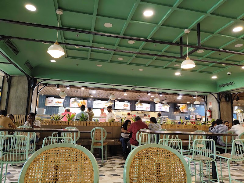 Haldiram's - Sahara Mall Shopping Complex - Haldiram's - Sahara Mall Shopping Complex Sahara Mall, BLOCK-A, Shopping Complex, Mehrauli-Gurgaon Rd, Sector 28, DLF Phase 1, Gurugram, Haryana 122002, India