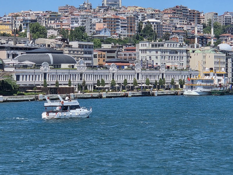 Kadikoy Ferry Station - Kadikoy Ferry Station, Caferağa, Rıhtım Cd., 34710 Kadıköy/İstanbul, Türkiye