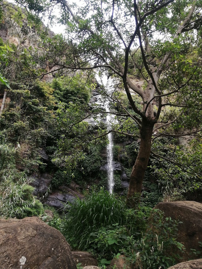 Ravan Ella Waterfall - Ravan Ella Waterfall, XV53+MWF, Nuwara Eliya, Sri Lanka