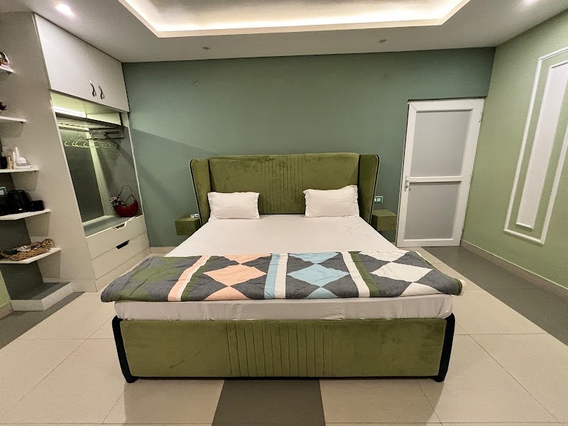 Twin Oaks Homes Kasauli - Twin Oaks Homes Kasauli, V2W8+F8C, Kasauli, Dharampur, Himachal Pradesh 173209, India