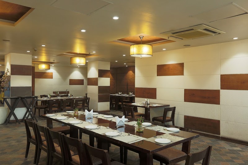 Vesta International - Vesta International, S-3, Linking Road, near Ajmer Pulia, Gopalbari, Jaipur, Rajasthan 302001, India
