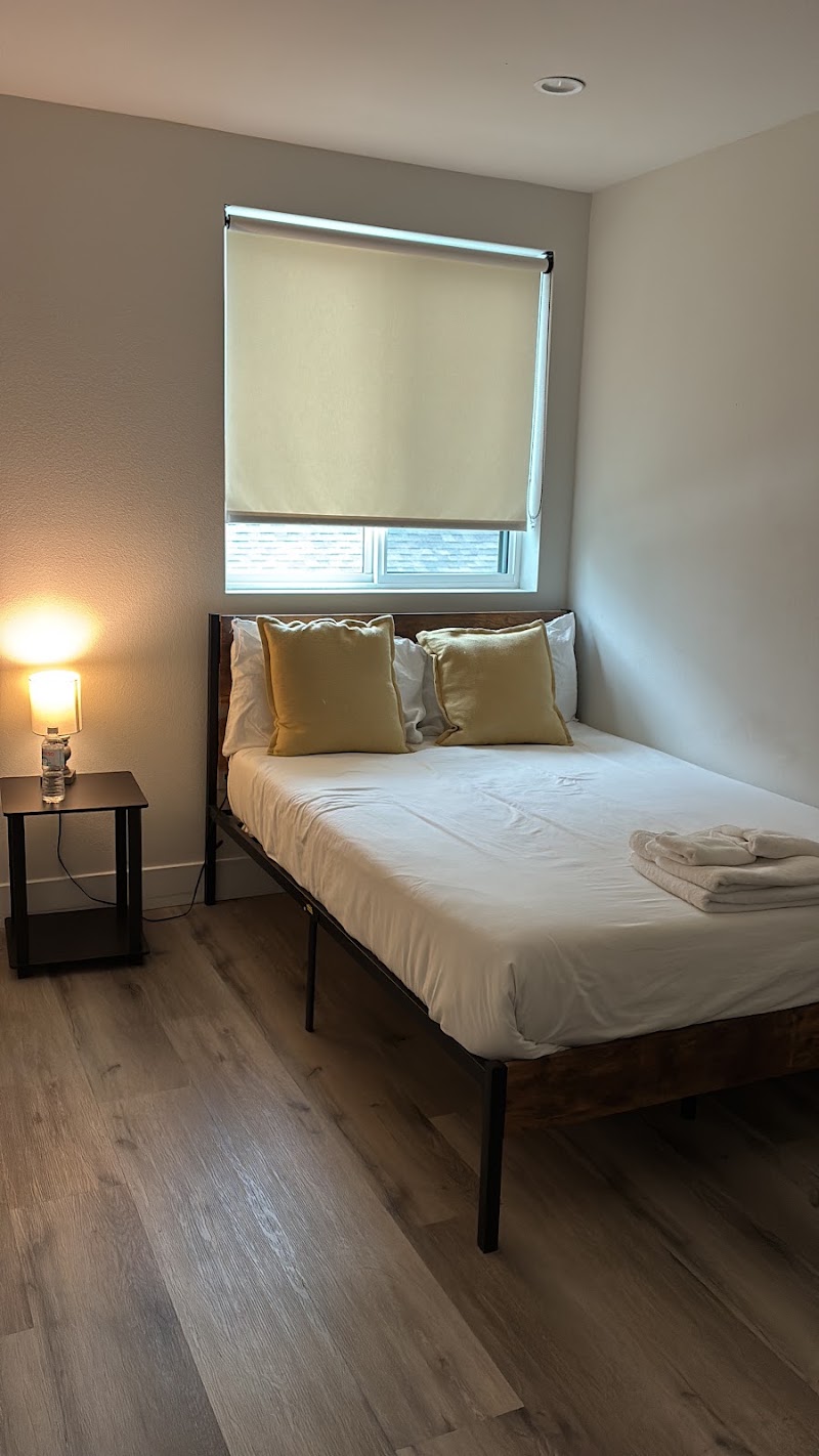 Stylish & Cozy Retreat Near USC & Downtown LA - Stylish & Cozy Retreat Near USC & Downtown LA, 1348 W 35th St, Los Angeles, CA 90007, USA