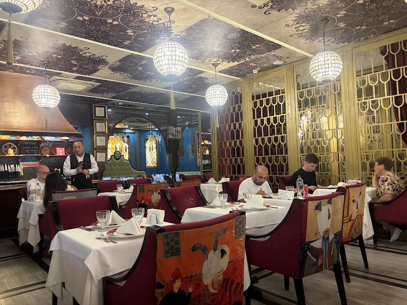 Deraliye - Deraliye, Alemdar Mah. Divanyolu Cad, Alemdar, Ticarethane Sk. No: 10, 34122 Fatih/İstanbul, Türkiye