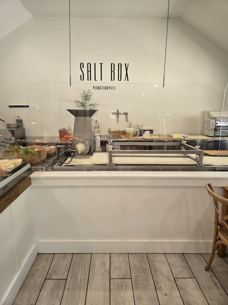 THE SALT BOX - THE SALT BOX, 5840 Easton Rd, Doylestown, PA 18902, USA