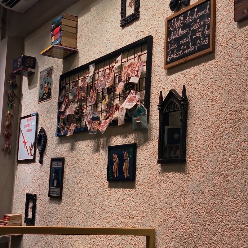 Chantilly - The Café - Chantilly - The Café, Chantilly, Shop no. 2, Darvesh Royale Building, Perry Road, Turner Rd, opposite Kotak Mahindra Bank, Junction, Bandra West, Mumbai, Maharashtra 400050, India