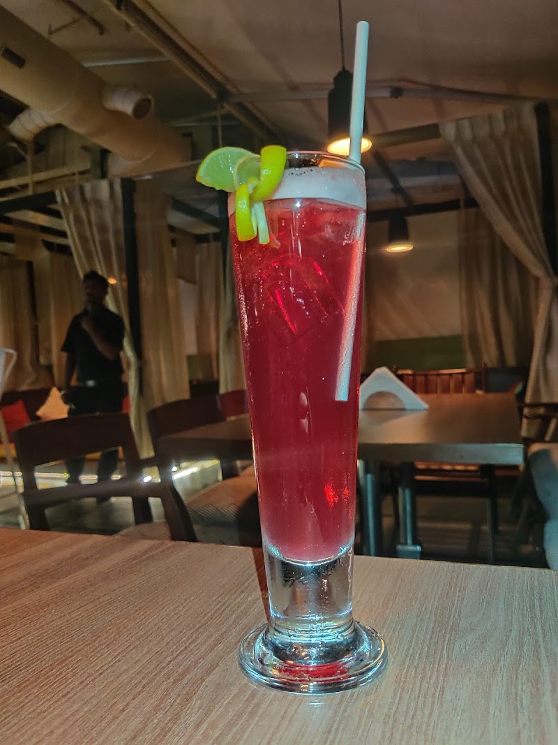 The Terrace - The Terrace Compound 5, Hotel Kings International, Juhu Tara Rd, Janki Kutir, Theosophical Housing Colony, Juhu, Mumbai, Maharashtra 400049, India