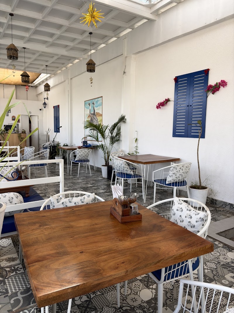 Kurja Cafe & Restaurant