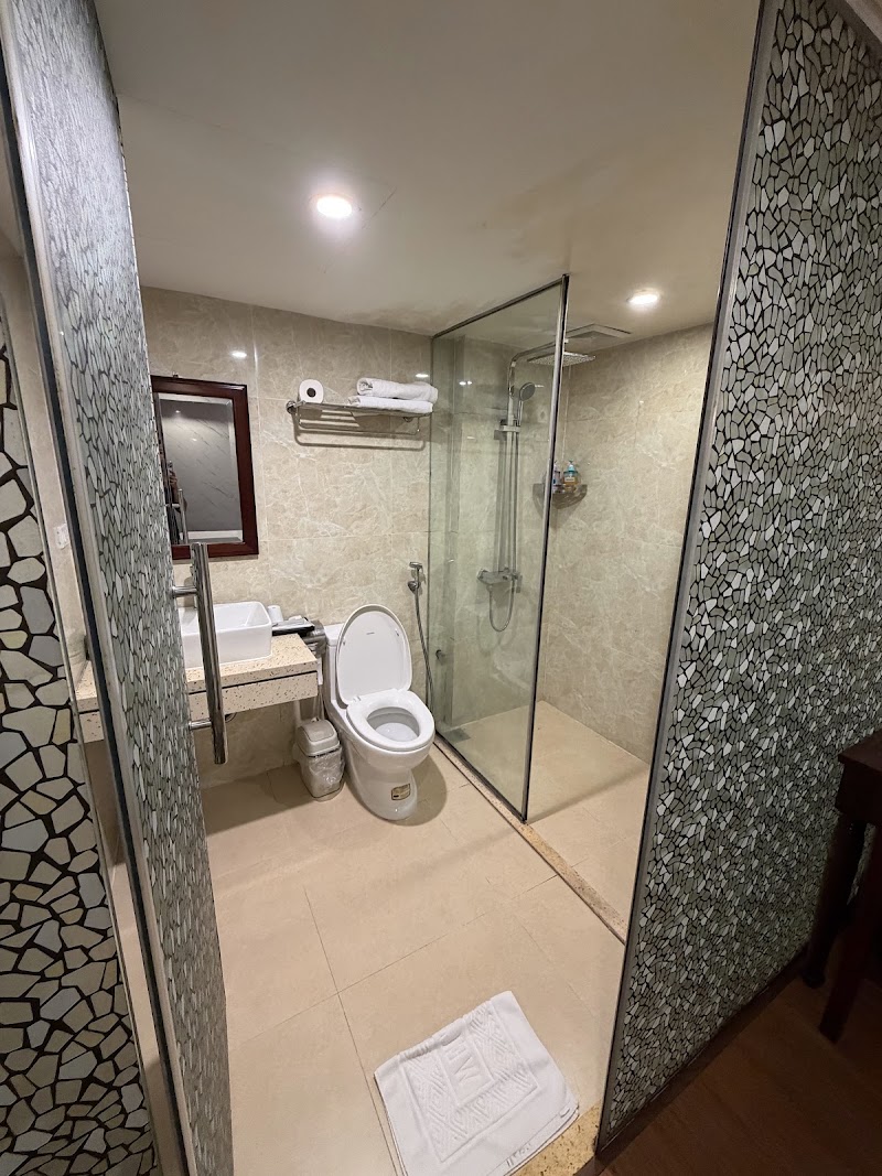 Lavender Boutique Hotel - Lavender Boutique Hotel 113 P. Phùng Hưng, Phố cổ Hà Nội, Hoàn Kiếm, Hà Nội 10000, Vietnam
