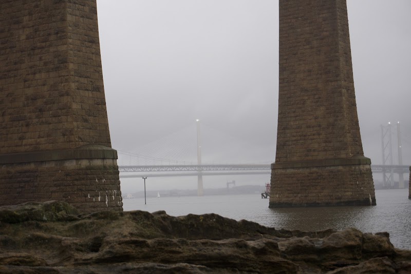 Forth Bridge Memorial, South Queensferry - Forth Bridge Memorial, South Queensferry, Queensferry, South Queensferry EH30 9TB, UK