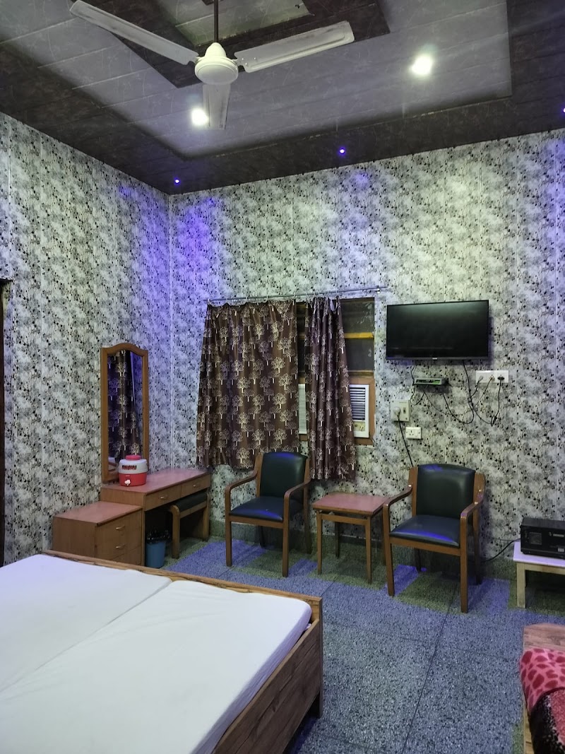 Jaipuria Smriti Bhawan, Chitrakoot - Jaipuria Smriti Bhawan, Chitrakoot, Ram Ghat Rd, Tirthrajpuri, Sitapur, Chitrakoot, Sitapur Mafi, Uttar Pradesh 210204, India