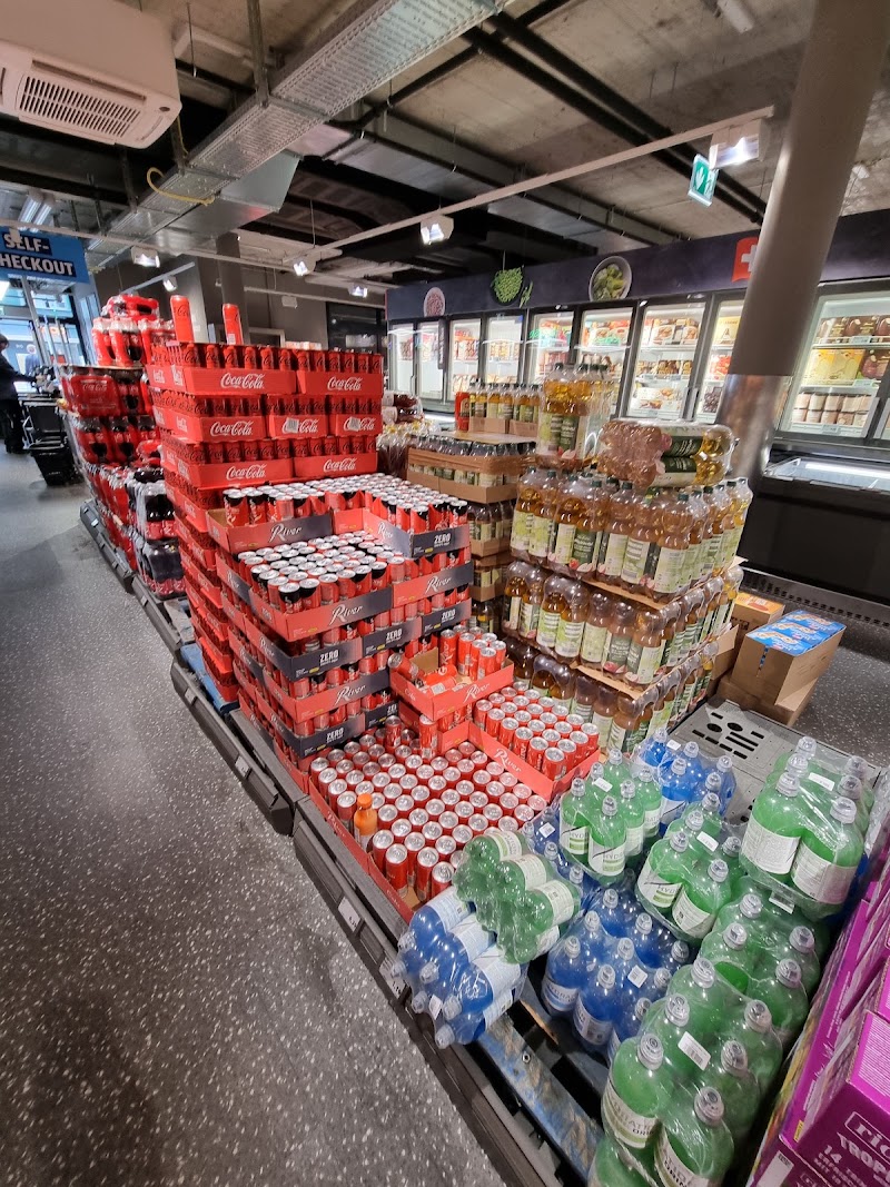 ALDI SUISSE - ALDI SUISSE, Birmensdorferstrasse 313, 8055 Zürich, Switzerland