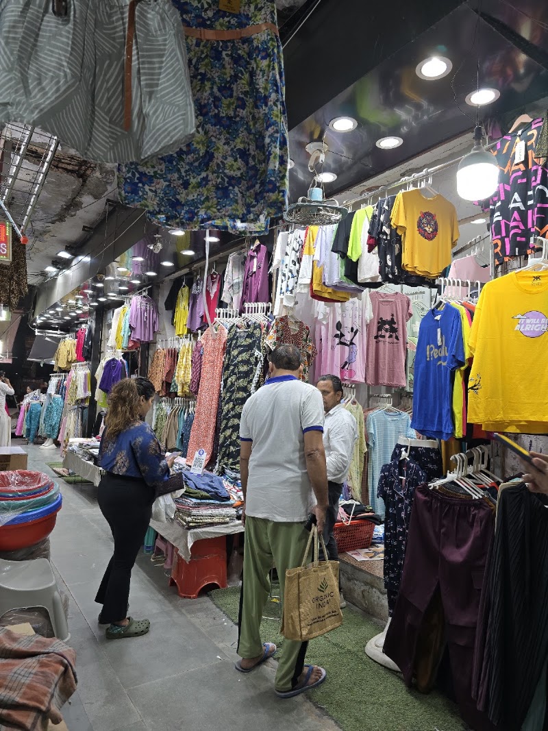 Sector-6 Market - Sector-6 Market, Ch. Ramkaran Solanki Marg, Sec-6 Market, Sector 6 Dwarka, Dwarka, New Delhi, Delhi, 110075, India