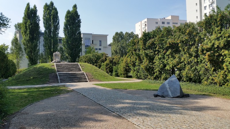 Umschlagplatz Monument - Umschlagplatz Monument, Stawki 10, 00-178 Warszawa, Poland