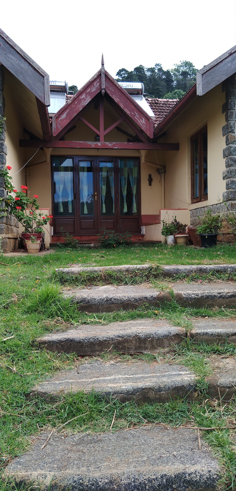 Acres Wild farmstay Coonoor - Acres Wild farmstay Coonoor, 571 Upper Meanjee Estate Kannimariamman, DM Kovil St, Coonoor, Tamil Nadu 643101, India
