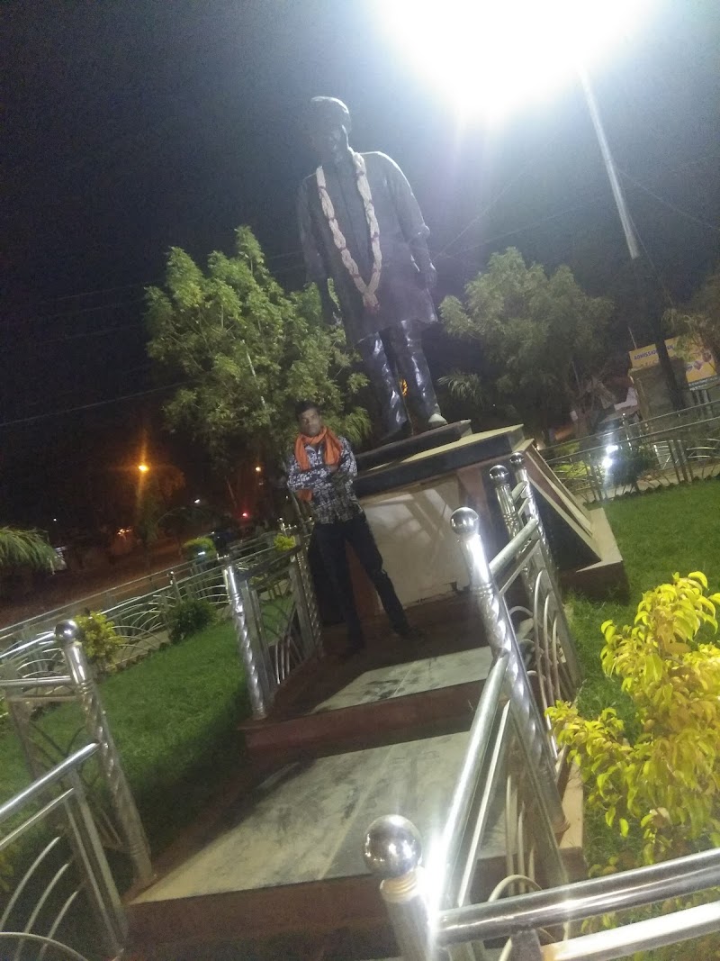 Do Batti Choraha - Do Batti Choraha, CMC9+HX4, Jawahar Colony, Shivpuri, Madhya Pradesh 473638, India