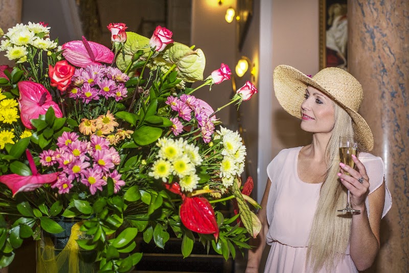 Hotel Royal Villa - Hotel Royal Villa, Zámecký vrch 766/30, 360 01 Karlovy Vary-Karlovy Vary 1, Czechia