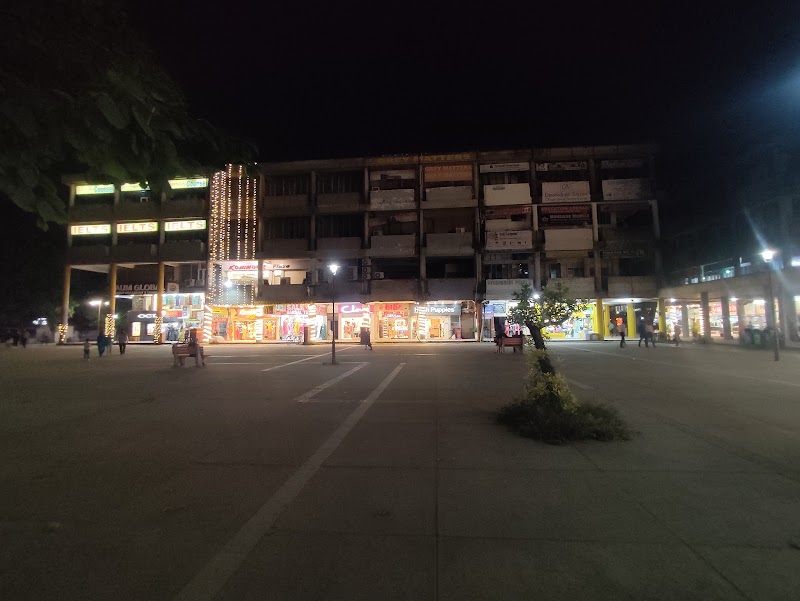 Bridge Market sector 17 - Bridge Market sector 17, 62, Bridge Market, Sector 17, Chandigarh, 160017, India