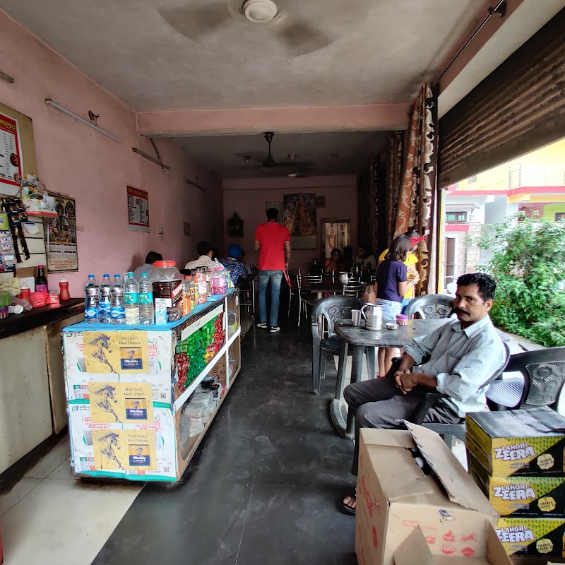 Amit Vaishno Dhaba Kangra - Amit Vaishno Dhaba Kangra near big bazzar, Adarsh Colony, Kangra, Sibkara, Himachal Pradesh 176001, India