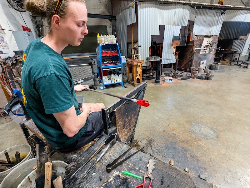 Glass Forge Gallery & Studio LLC - Glass Forge Gallery & Studio LLC 501 SW G St, Grants Pass, OR 97526, USA