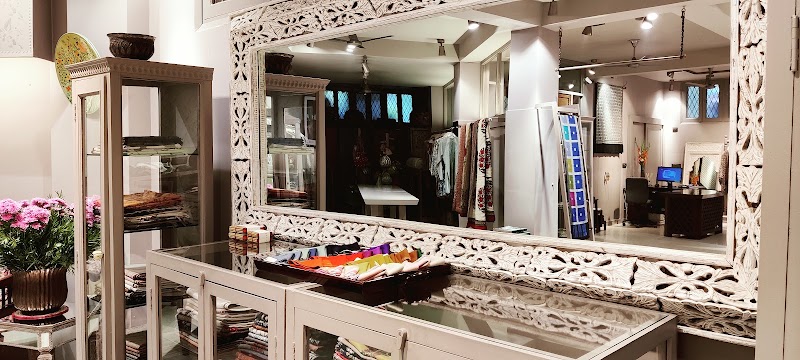 Kashmir Loom