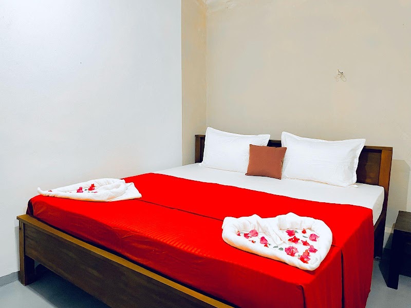 The wave rooms & Hostel - The wave rooms & Hostel Main Street, Arugam Bay, Sri Lanka