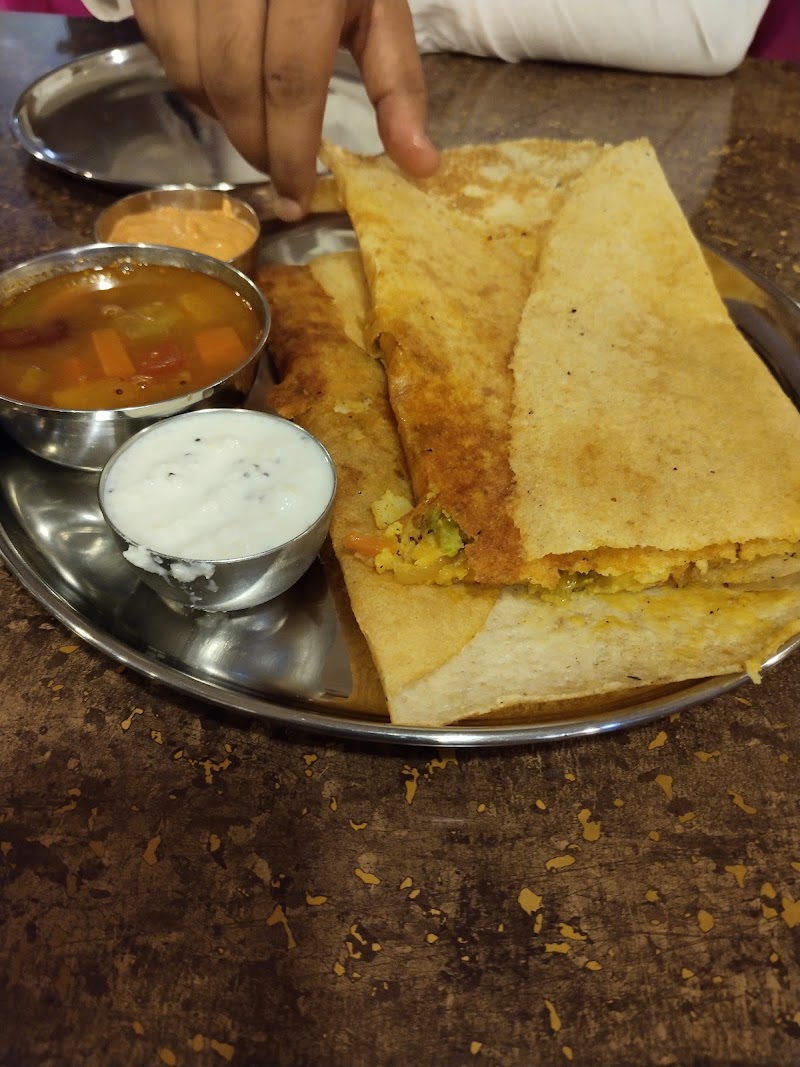 MB Sweets & Restaurant - MB Sweets & Restaurant Station Rd, opp. Central, Shri Ram Colony, Sindhi Camp, Jaipur, Rajasthan 302016, India