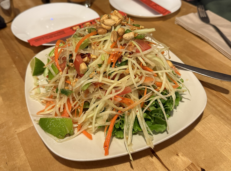 Charm Thai Kitchen - Charm Thai Kitchen 205 N Phoenix Rd # E1, Phoenix, OR 97535, USA