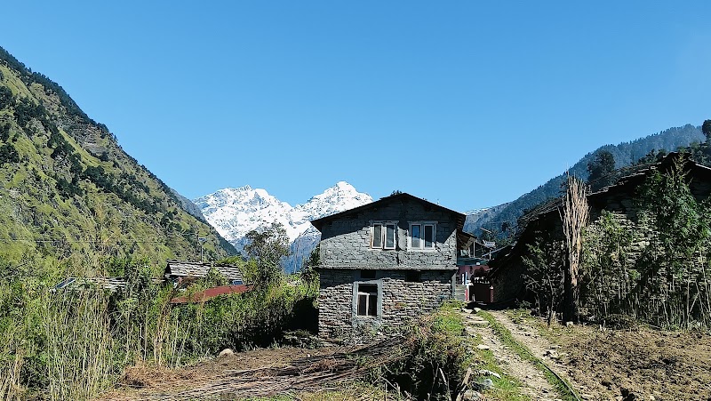 Himalayan Home Stay - Himalayan Home Stay 4W7R+4FJ, Kapkot, Uttarakhand 263679, India