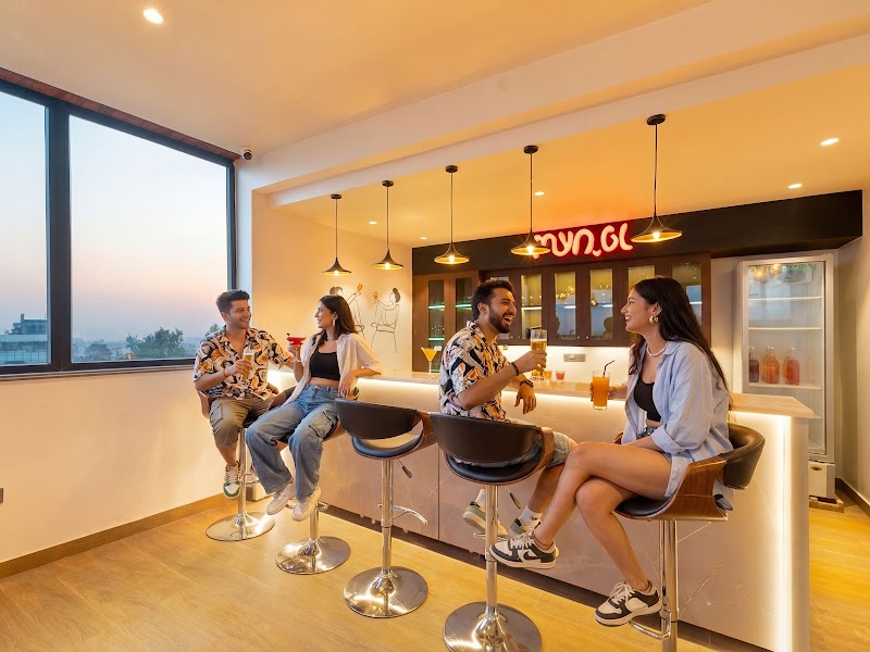The Hosteller Bam Dehradun, City Centre - The Hosteller Bam Dehradun, City Centre 10, Saharanpur Rd, Laxman Chowk, Dehradun, Uttarakhand 248001, India
