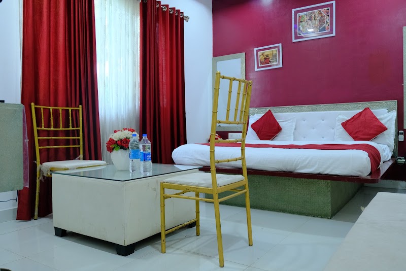 Hotel Udaipur Palace and Resort - Hotel Udaipur Palace and Resort Savina 100 feet Road, to, Link Road, opp. Kitchen Store, Near Power House, Sector 14, Hiran Magri, Udaipur, Gordhan Vilas Rural, Rajasthan 313002, India