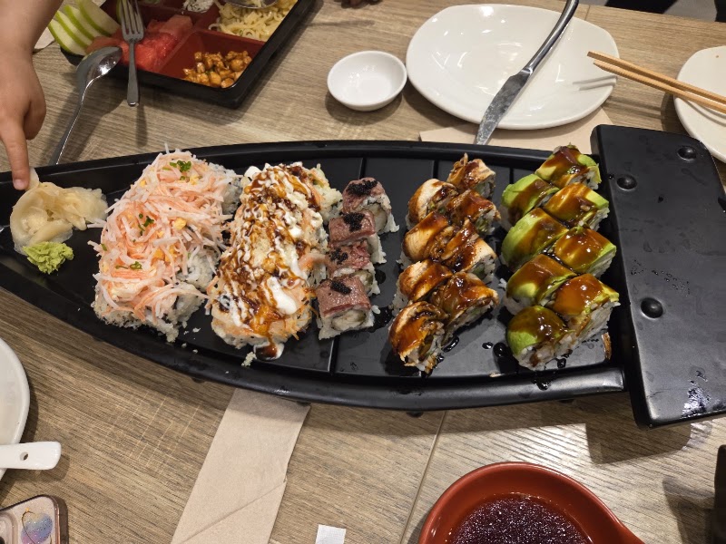 miyabi sushi Dubai Hills - miyabi sushi Dubai Hills, Al Khail Rd - Hadaeq Sheikh Mohammed Bin Rashid - Dubai - United Arab Emirates