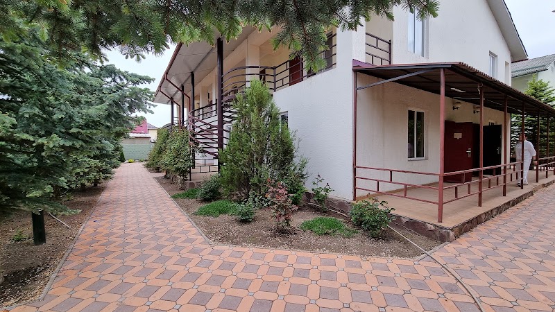 Гостевой дом Sun house Чолпон-Ата - Гостевой дом Sun house Чолпон-Ата, Аллея Айтматова 5а/2 Чолпон Ата, Cholpon-Ata 722125, Kyrgyzstan