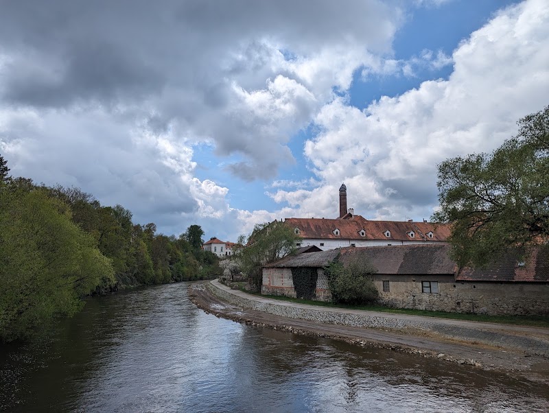 Parkoviště P2 Pod poštou - Parkoviště P2 Pod poštou, V Jámě, 381 01 Český Krumlov-Český Krumlov 1, Czechia