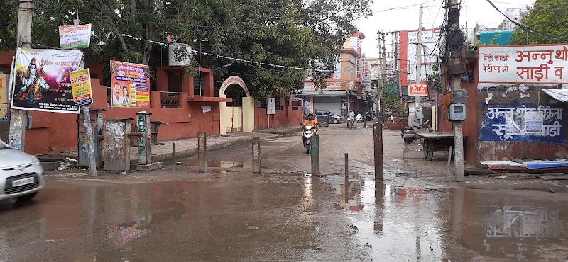 Government Girls Senior Secondary School - Government Girls Senior Secondary School, F26H+QHV, Jacobpura Rd, Sadar Bazar, Sector 12, Gurugram, Haryana 122001, India