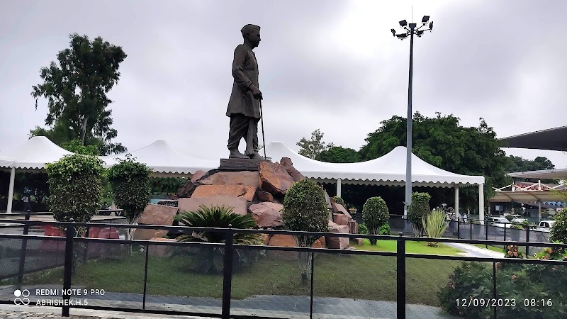 Chaudhary Charan Singh International Airport - Chaudhary Charan Singh International Airport Amausi, Lucknow, Uttar Pradesh 226009, India