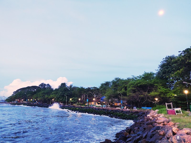 Mahatma Gandhi Beach - Mahatma Gandhi Beach, Kerala 682001, India