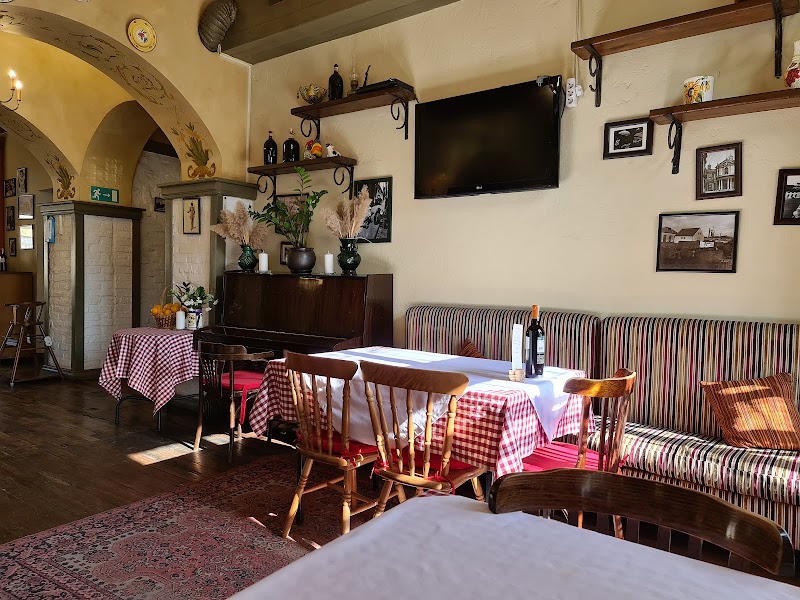 Del Papa - Del Papa, 1 Etazh, Bukhar-Zhyrau Blvd 66, Almaty 050057, Kazakhstan