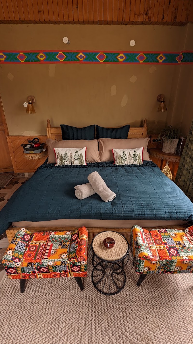 Hiraeth - Boutique Chalet Shangarh, Sainj Valley - Hiraeth - Boutique Chalet Shangarh, Sainj Valley Q94M+9Q, Shangarh, Himachal Pradesh 175134, India